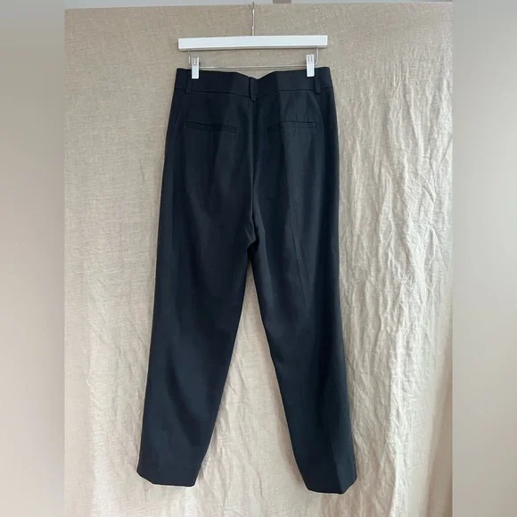 Everlane TENCEL™ Way-High® Taper Pant size 6 - Picture 3 of 7